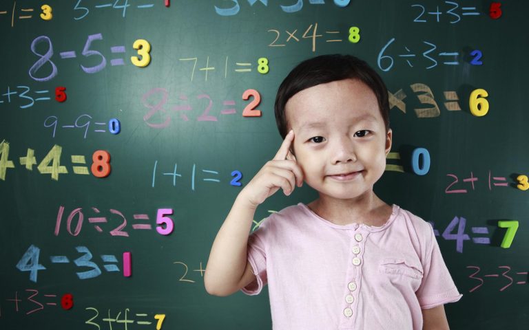 Cha mẹ cần làm gì để nuôi dưỡng cảm xúc tích cực cho trẻ?